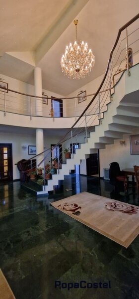 Voluntari vila 5 camere 3 bai S+P+1E+M, mobilata complet, terasa