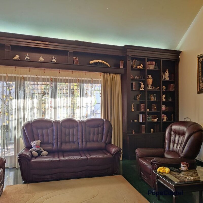 Voluntari vila 5 camere 3 bai S+P+1E+M, mobilata complet, terasa